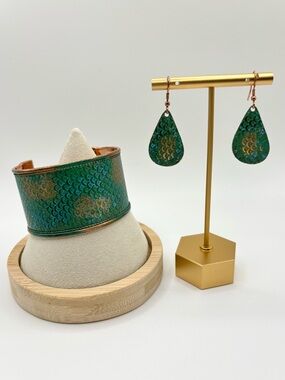Copper with Patina Scale-Pattern Cuff & Teardrop Earrings Set